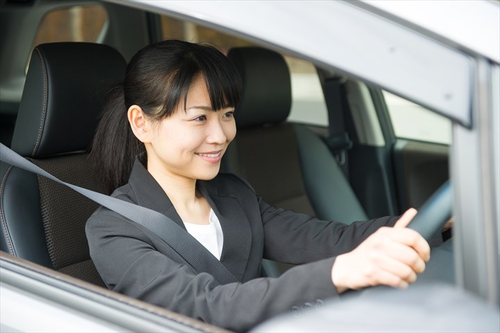 《前橋市》週払いOK・普通車での病院やクリニックへの検体の集配ドライバー！（Web面接OK・高時給）