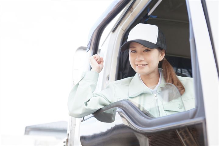 《沼津市》週払いOK・大型車での冷凍食品の配送ドライバー！（高時給・週2日～OK）