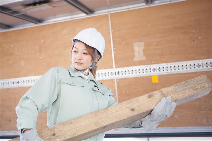 《さいたま市岩槻区》週払いOK・2ｔ車でのパチンコ台などの店舗配送ドライバー！（土日休み・週3日・Wワーク）