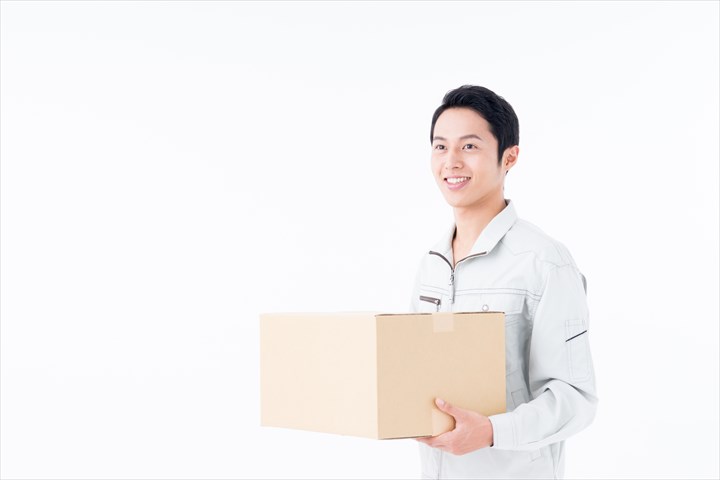 《柏原市》週払いOK・1ｔ～2ｔ車での給食センターなどへの食材配送ドライバー！（土日祝休み・業務延長ほぼなし）