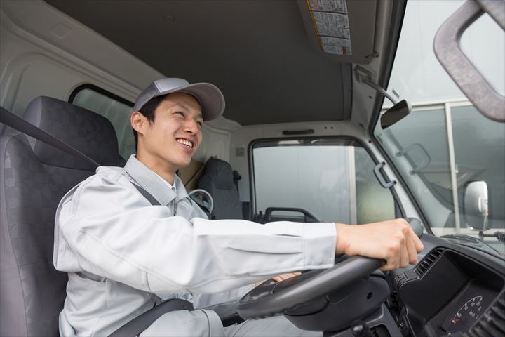 《邑楽郡板倉町》週払いOK・3ｔ車でのリネン品の配送ドライバー！（Web面接OK・高時給）