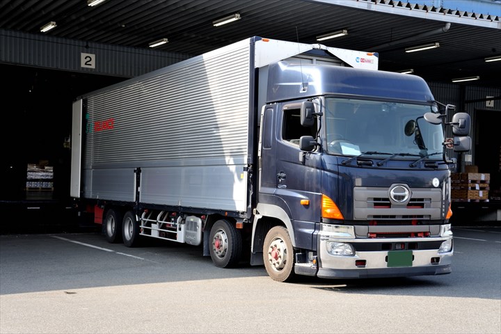 《江東区》週払いOK・大型車での倉庫間、会場へのリース商品の輸送ドライバー！（高時給・週休2日）