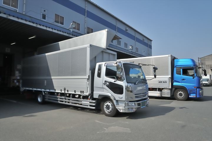 《野田市》週払いOK・大型車でのチルド食品のセンター間配送ドライバー！（Web面接OK・週休2日）