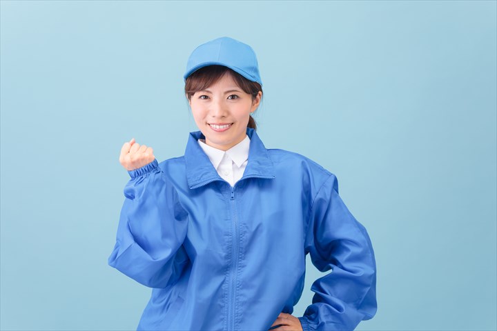 《京都市伏見区》週払いOK・ハイエース～1.5ｔ車でのパンの店舗配送ドライバー！（シニアOK・日勤）