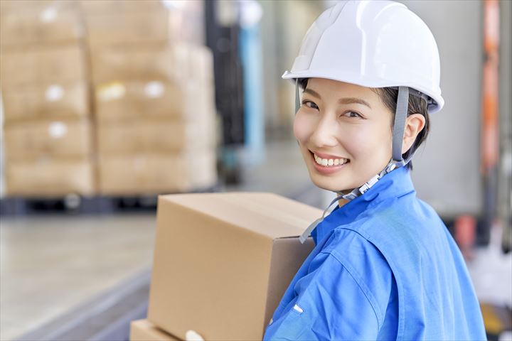 《三郷市》週払いOK・3ｔ車での3温帯食品の店舗配送ドライバー！（ルート配送・高時給・日勤）