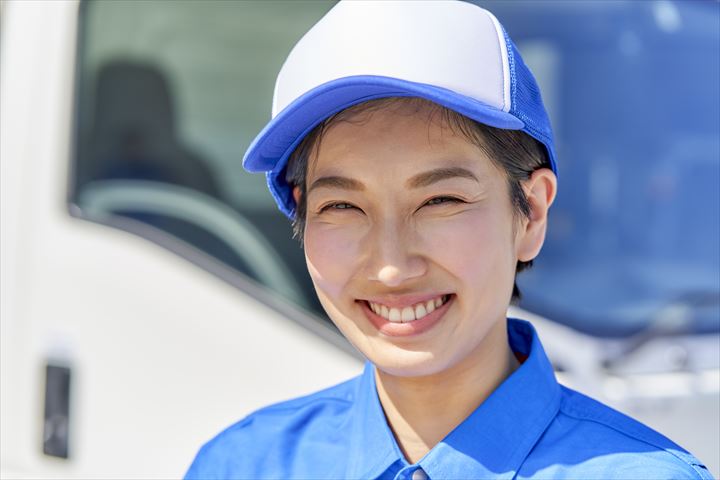 《大田区》週払いOK・2ｔ車での乳製品の配送ドライバー及び運行管理スタッフ！（Web面接OK・高時給）