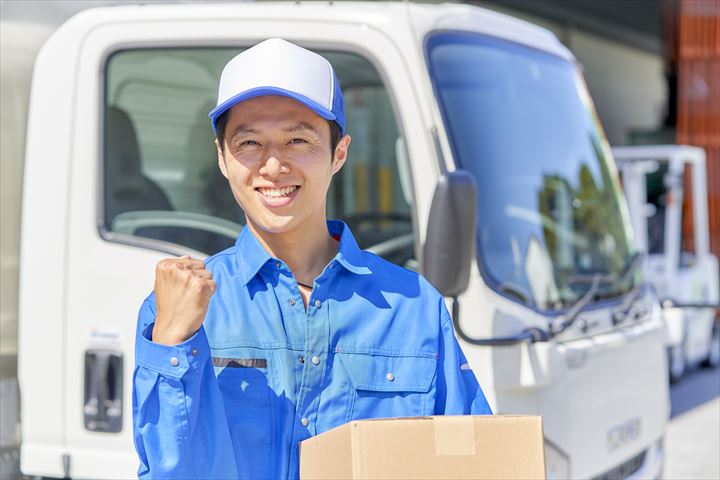 《宇都宮市》週払いOK・2ｔ車での施設などへの食材配送ドライバー！（土日休み・日勤）