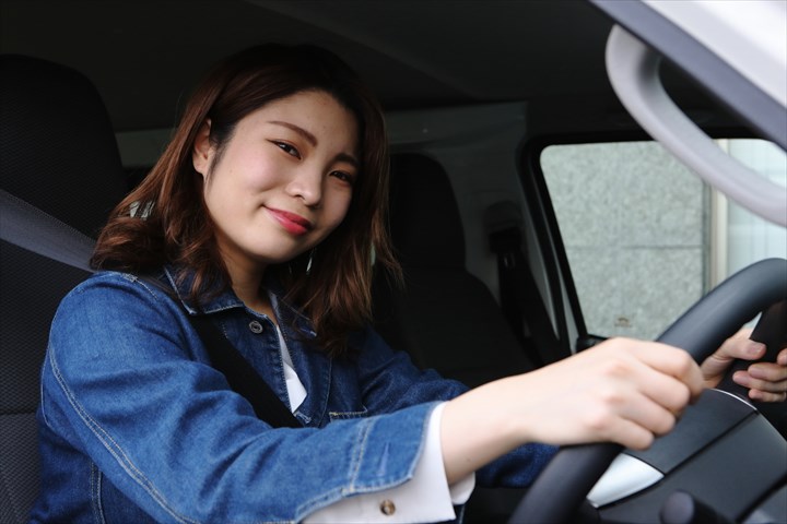 《世田谷区》週払いOK・普通車での透析クリニック利用者の送迎ドライバー！（Web面接OK・WワークOK）