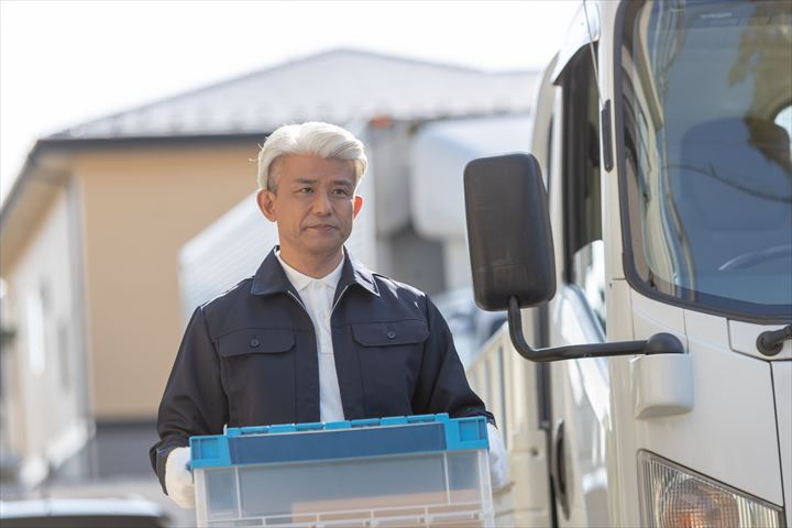 《さいたま市岩槻区》週払いOK・4ｔ増トン車でのリサイクル家電や廃家電の集配ドライバー！（週休2日・残業ほぼなし）