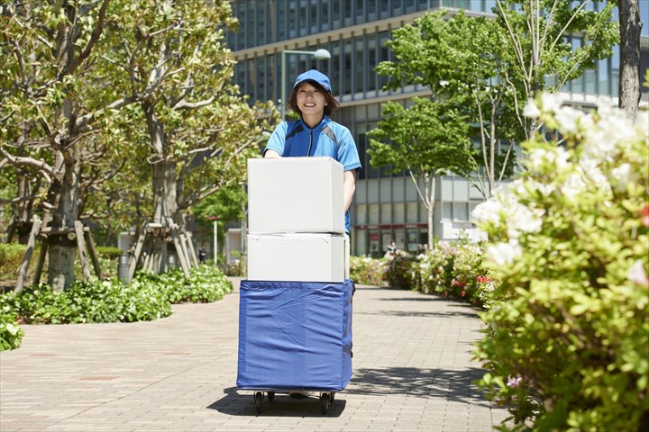 《八千代市》週払いOK・3ｔ車での飲食店への食品配送ドライバー！（高時給・夜勤）