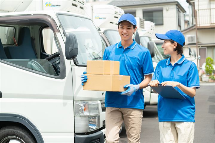 《厚木市》週払いOK・3ｔ車での冷凍食品の配送ドライバー！（超高収入・夜勤帯）