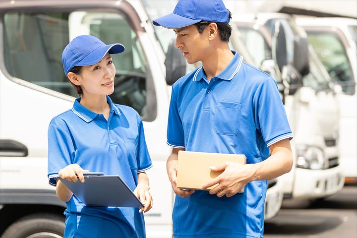 《横浜市都筑区》週払いOK・2ｔ車でのチルド品のコンビニ配送ドライバー！（Web面接OK・高時給）