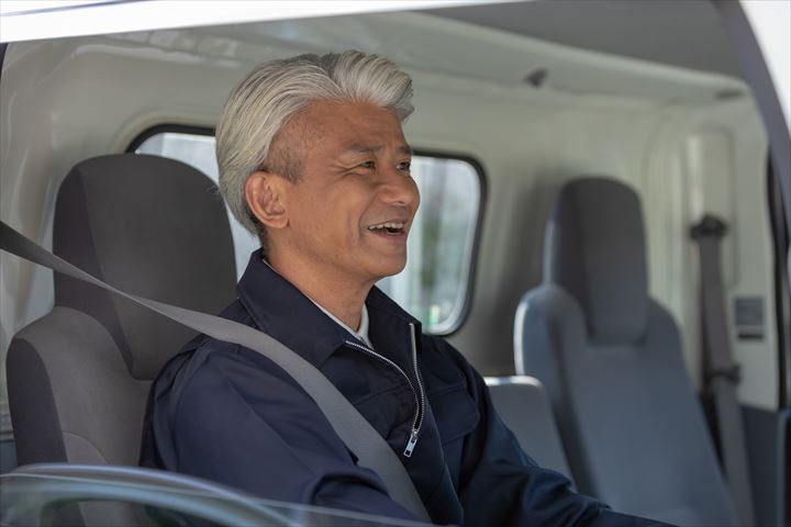 《佐波郡玉村町》週払いOK・4ｔ車でのドラッグストアへの食品配送ドライバー！（Web面接OK・高時給）