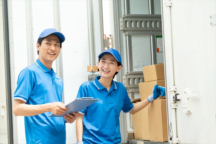 《富士市》週払いOK・2ｔ車での企業向け一般貨物の集配ドライバー！（高収入・曜日固定休み）