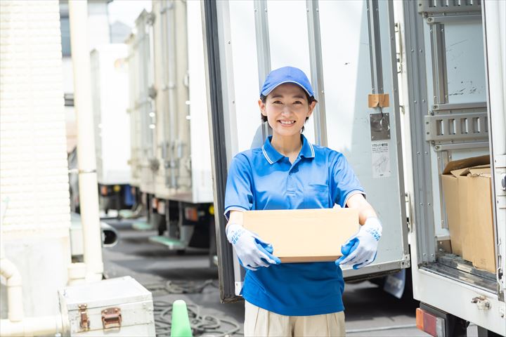 《江戸川区》週払いOK・4ｔ車での食品全般の配送ドライバー！（高時給・週休2日）