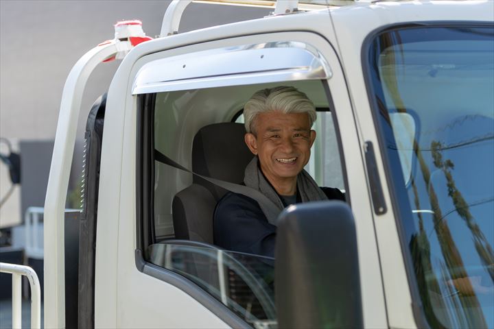 《羽島郡岐南町》週払いOK・2ｔ車でのタイヤの集配ドライバー！（Web面接OK・2025年4月までの短期）