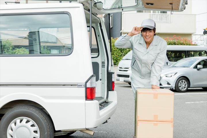 《江東区》週払いOK・1ｔ車での企業間のメール便や書類の集配ドライバー！（Web面接OK・高収入）