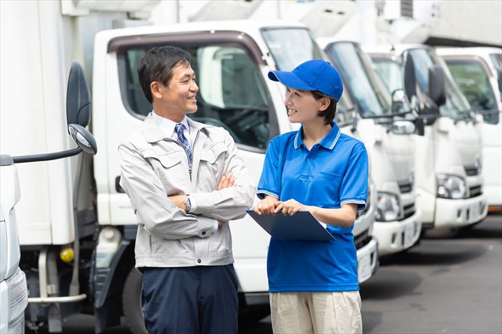 《神戸市西区》週払いOK・3ｔ車でのフローズン商品の店舗配送ドライバー！（固定休み・固定ルート）