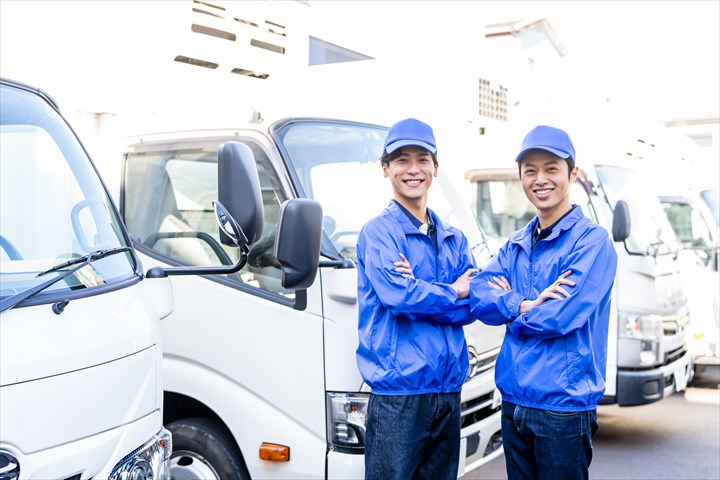 《松戸市》週払いOK・3ｔ車での冷凍食品の店舗配送ドライバー！（Web面接OK・高収入）