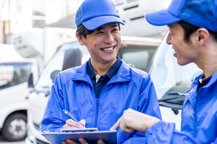 《高崎市》週払いOK・自販機へのベンディング作業の助手スタッフ！（未経験歓迎・シニア活躍中）