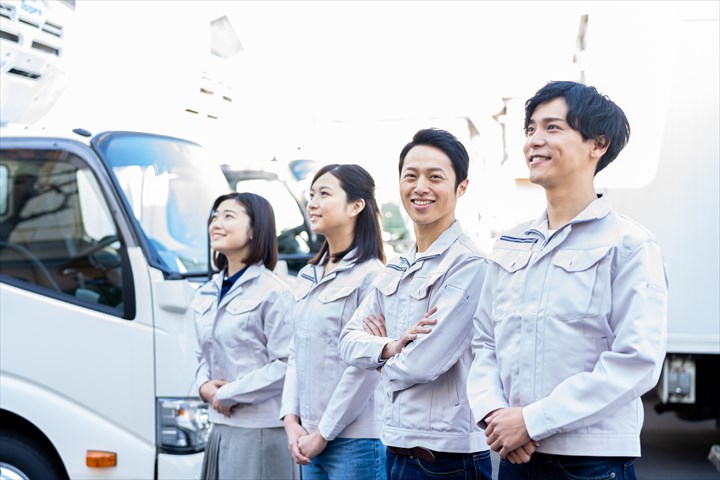 《高座郡寒川町》週払いOK・3ｔ～4ｔ車での食品配送ドライバー！（Web面接OK・トラック未経験OK）