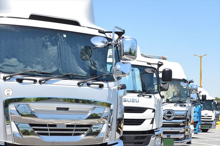 《長野市》週払いOK・大型ダンプでの採石場から堆積物などの運搬ドライバー！（Web面接OK・WワークOK）