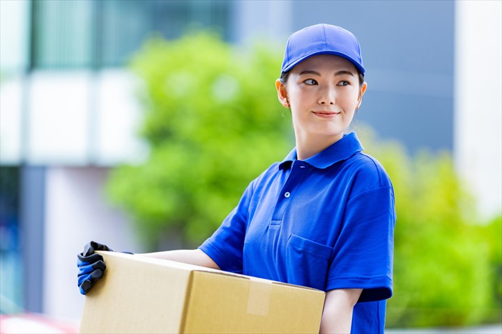 《板橋区》週払いOK・自動販売機へのベンディング助手スタッフ！（未経験歓迎・週休2日）