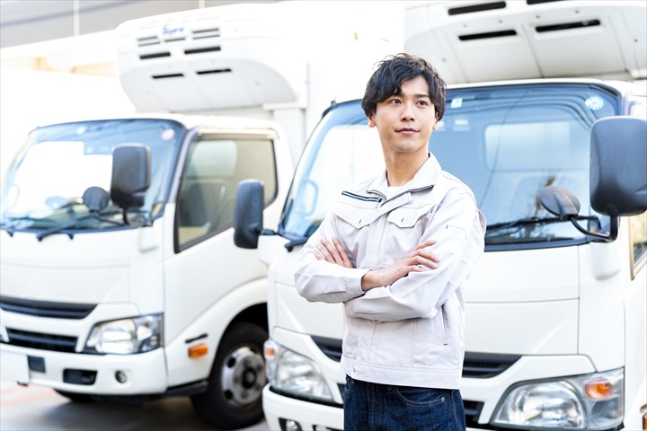 《江戸川区》週払いOK・4ｔ車でのリース品の集配ドライバー！（Web面接OK・高時給）