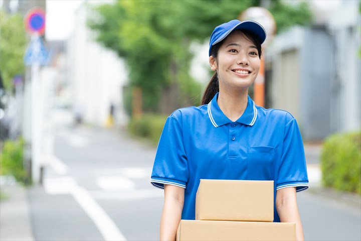 《中央区》週払いOK・電動自転車での企業への書類や衣類等の集配業務！（高時給・土日祝休み）