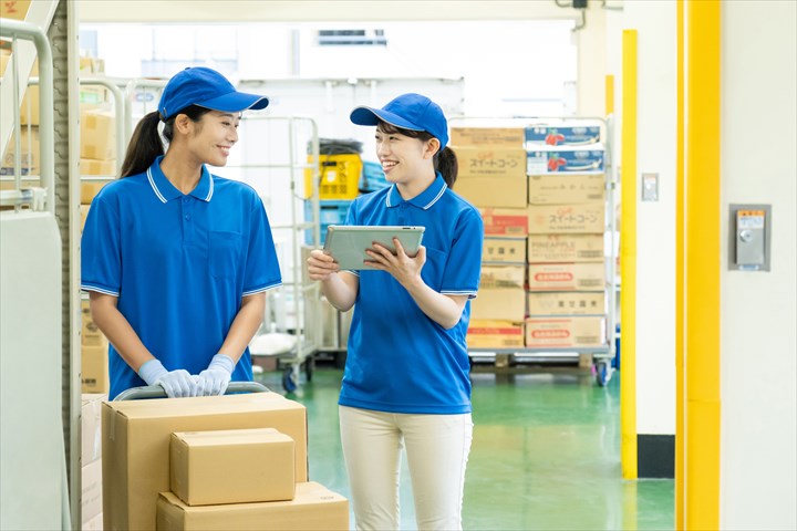 《茨木市》週払いOK・2ｔ車での青果のセンター間配送ドライバー！（2～3ヶ月の期間限定・高時給）