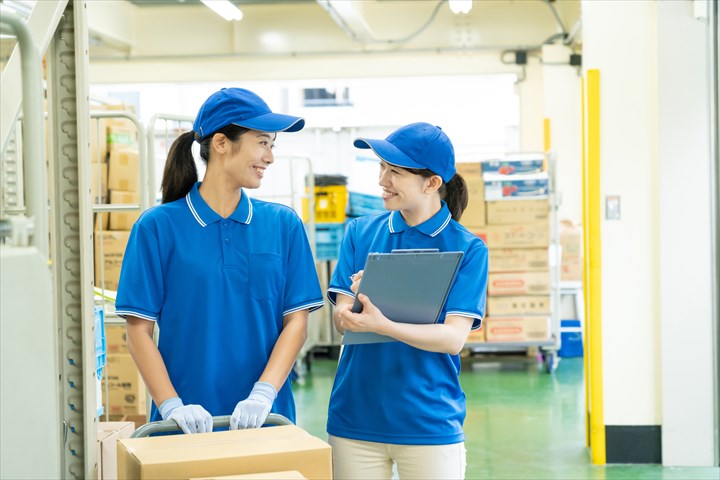 《川口市》週払いOK・1.5ｔ～2ｔ車での食品などの個宅配送ドライバー！（土日休み・高時給）