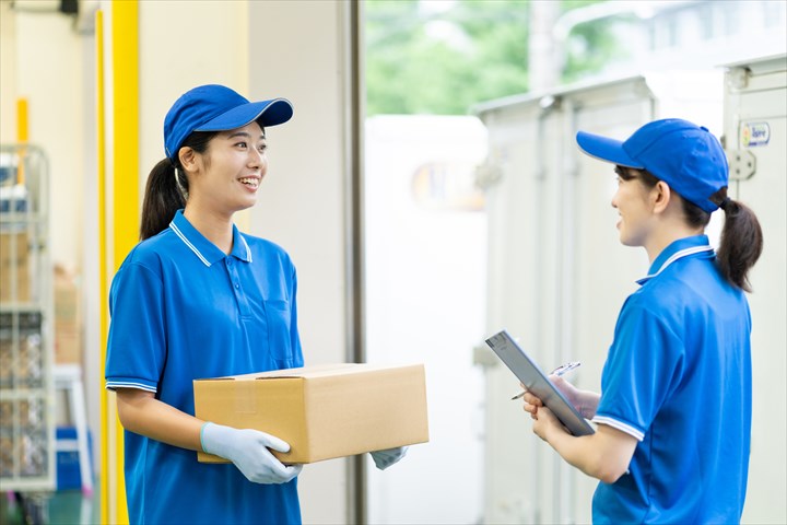 《豊中市》週払いOK・1.5ｔ車での店舗へのケーキの配送ドライバー！（Web面接OK・2ヶ月程度の短期）