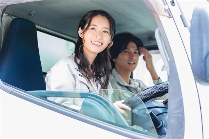 《名古屋市西区》週払いOK・3ｔ車でのリネン品の集配ドライバー！（Web面接OK・トラック未経験OK）
