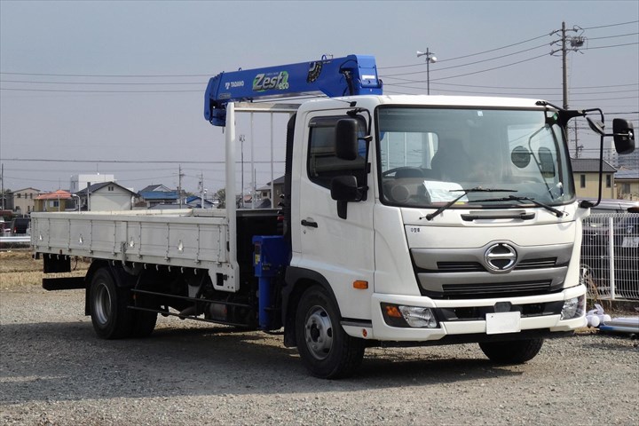 《八尾市》週払いOK・4ｔ車での工場などから廃プラなどの産廃回収ドライバー！（土日祝休み・高時給）