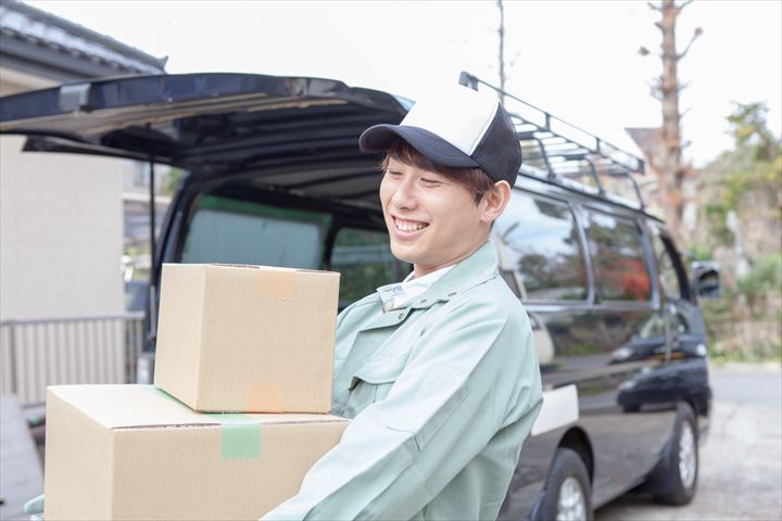 《江戸川区》週払いOK・普通車での病院や薬局への医薬品の配送ドライバー！（Web面接OK・高時給）