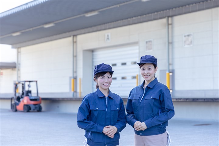 《江東区》週払いOK・カウンターフォークでの青果物の搬入作業スタッフ！（Web面接OK・週休2日）