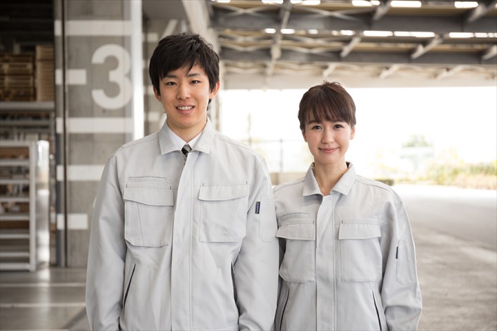 《板橋区》週払いOK・2ｔ車でのリネン品配送ドライバー！（Web面接OK・週休2日）