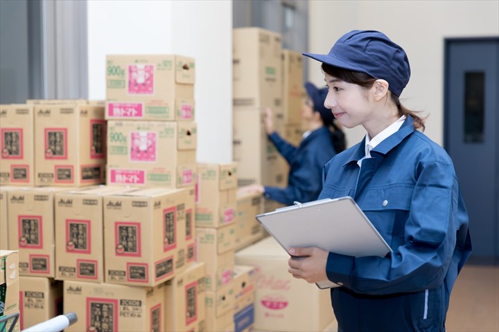 《古河市》週払いOK・倉庫内での飲料のピッキングやトラックへの積み込み作業スタッフ！（短時間・未経験歓迎）