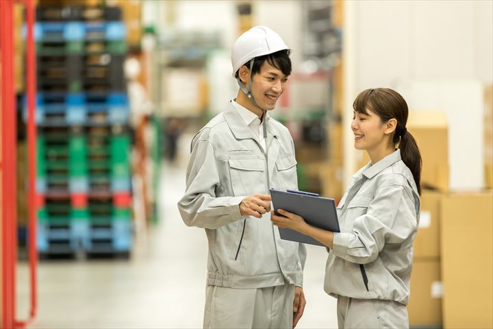 《神戸市北区》週払いOK・倉庫内での冷凍、冷蔵食肉の仕分け作業スタッフ！（Web面接OK・2024年12月末迄の期間限定）