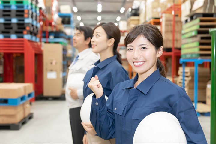 《千葉市稲毛区》週払いOK・倉庫内での荷物の仕分け作業スタッフ！（Web面接OK・週休2日）