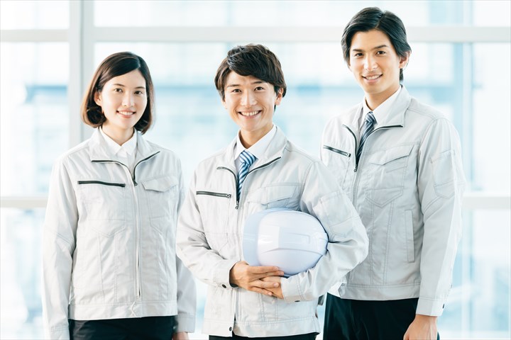 《朝倉市》週払いOK・カウンターフォークを使用した車両の管理スタッフ！（土日祝休み・未経験歓迎）