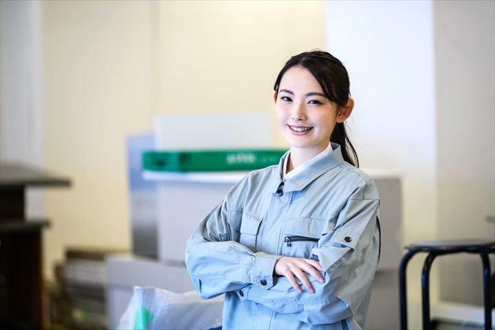 《京都市伏見区》週払いOK・普通車での介護福祉用具の配送ドライバー！（AT限定OK・土日祝休み）