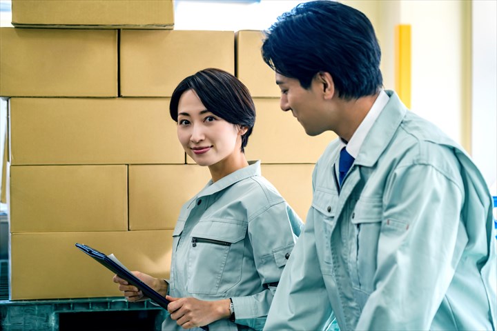 《朝倉郡筑前町》週払いOK・倉庫内での飲料のピッキングや仕分け作業スタッフ！（未経験OK・日勤）