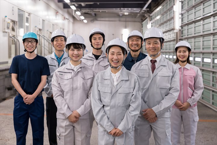 《あま市》週払いOK・倉庫内での一般貨物の仕分け作業スタッフ！（未経験OK・短時間18:00～22:00）