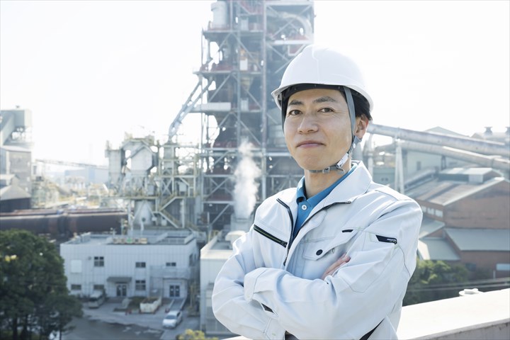 《京都市南区》週払いOK・建設機械の整備などのメンテナンススタッフ！（高時給・土日祝休み）