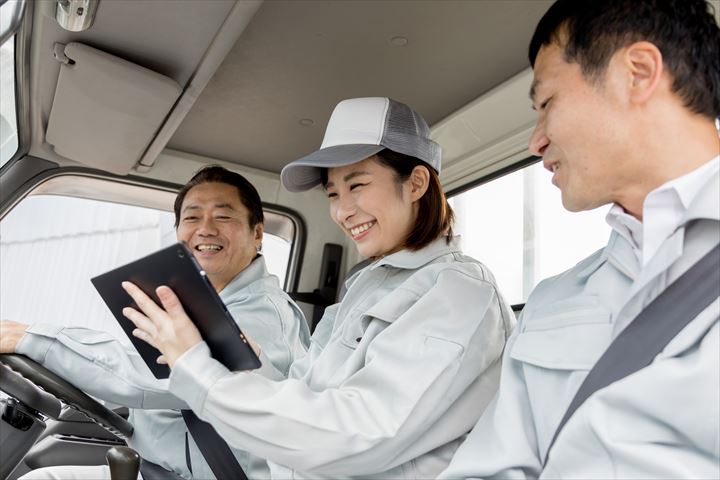 《大田区》週払いOK・個宅への食品などの配送助手スタッフ！（Web面接OK・未経験歓迎）