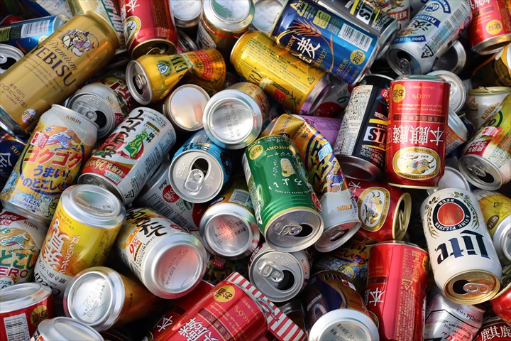 《広島市中区》週払いOK・2ｔ～3ｔ車での自動販売機のゴミ回収ドライバー！（土日休み・日勤）