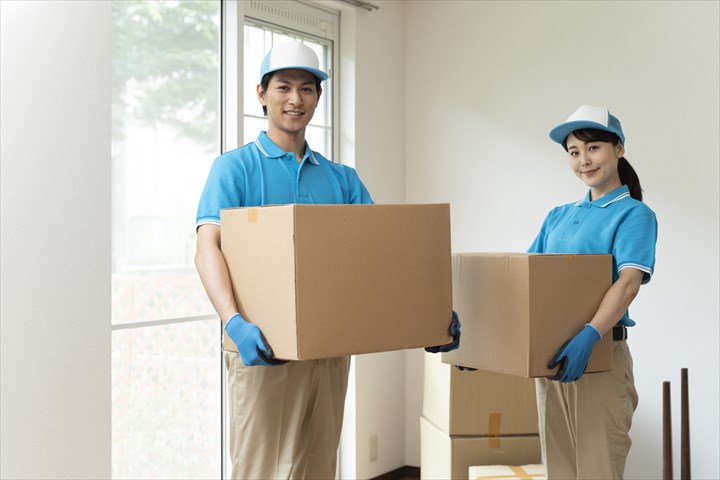 《調布市》週払いOK・2ｔ車での引っ越しドライバー！（高収入・週休2日・日勤）