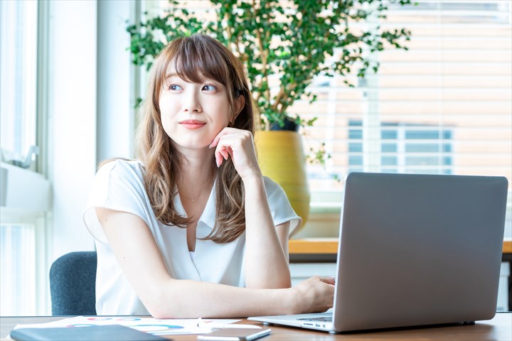 《邑楽郡千代田町》週払いOK・データ入力や電話対応などの事務スタッフ！（土日休み・短期2022年1月末頃迄）