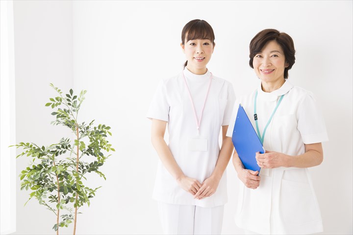《市川市》週払いOK・従来型特別養護老人ホームでの看護スタッフ！（Web面接OK・週休2日）